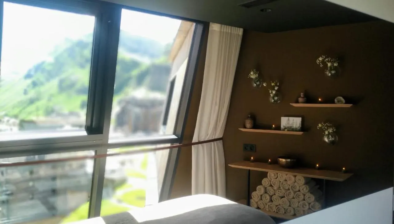 Hotel Mil8 Avoriaz 4*,
