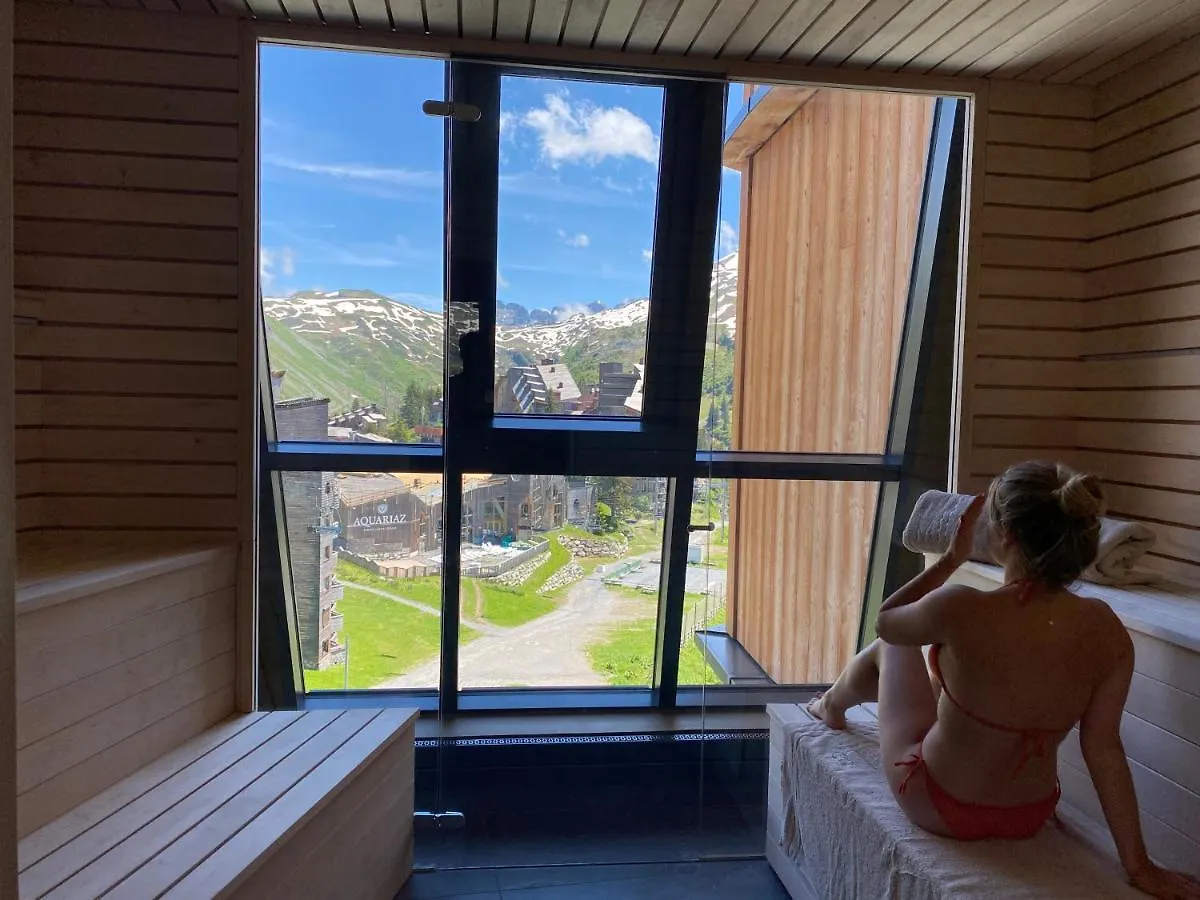 Hotel Mil8 Avoriaz 4*,